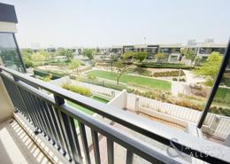 صورةشرفة لـ: فيلا - 4 غرف نوم - 4 حمامات للبيع في مابل 1 - مابل ات دبي هيلزاستايت - دبي هيلز استيت - دبي, صورة 1