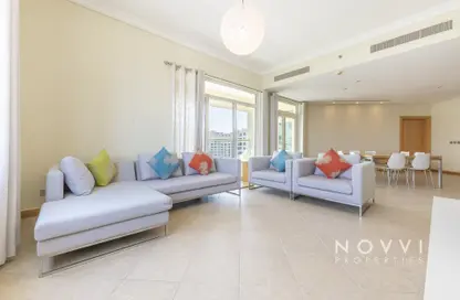 Apartment - 3 Bedrooms - 4 Bathrooms for rent in Al Das - Shoreline Apartments - Palm Jumeirah - Dubai