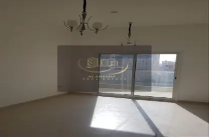 Empty Room image for: Apartment - 1 Bathroom for sale in Al Ameera Village - Ajman, Image 1