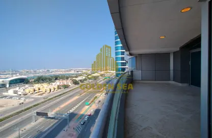 Balcony image for: Apartment - 4 Bedrooms - 5 Bathrooms for rent in Corniche Residence - Corniche Road - Abu Dhabi, Image 1