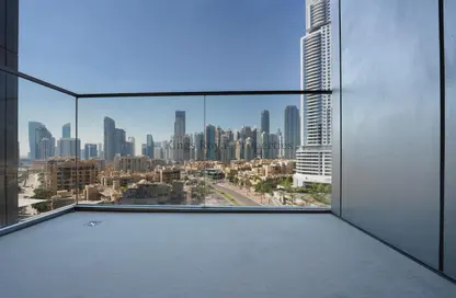 Apartment - 1 Bedroom - 2 Bathrooms for rent in Boulevard Point - Downtown Dubai - Dubai