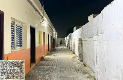 سكن عمال - استوديو - 8 حمامات للايجار في الصجعة الصناعية - الصجعة - الشارقة