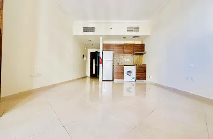 Apartment - Studio - 1 Bathroom for rent in Al Warsan 4 - Al Warsan - Dubai