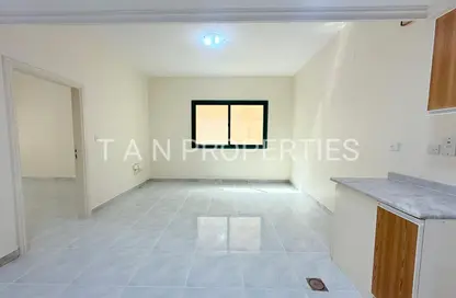 Apartment - 1 Bedroom - 2 Bathrooms for rent in Golden Sands 12 - Mankhool - Bur Dubai - Dubai