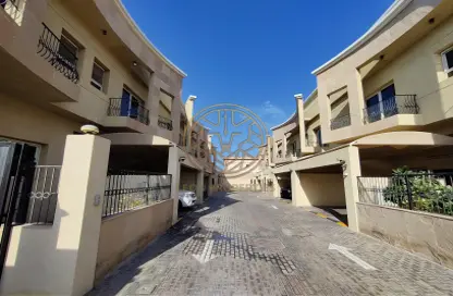 Outdoor Building image for: Villa - 5 Bedrooms - 6 Bathrooms for rent in Jumeirah 1 - Jumeirah - Dubai, Image 1