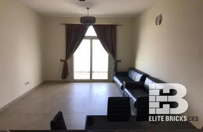 Apartment - 1 Bedroom - 2 Bathrooms for rent in Tulip - Azizi Residence - Al Furjan - Dubai
