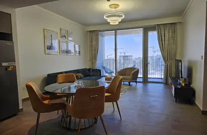 Living / Dining Room image for: Apartment - 2 Bedrooms - 2 Bathrooms for rent in Creek Gate Tower 1 - Creek Gate - Dubai Creek Harbour (The Lagoons) - Dubai, Image 1