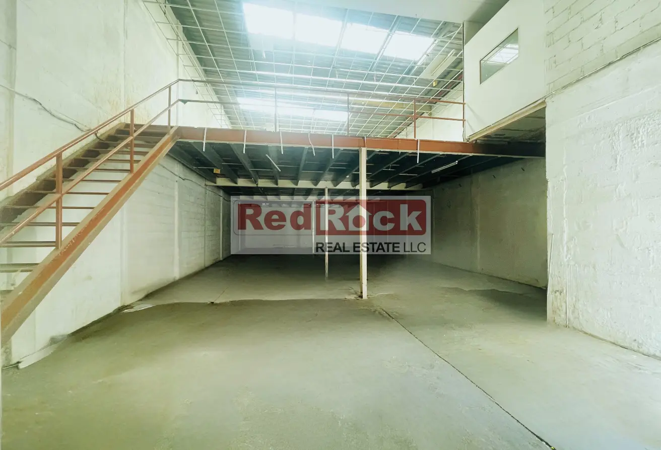 Warehouse for rent in Umm Ramool