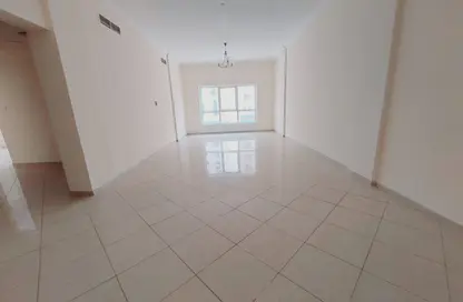 Apartment - 2 Bedrooms - 3 Bathrooms for rent in Muwailih Building - Muwaileh - Sharjah