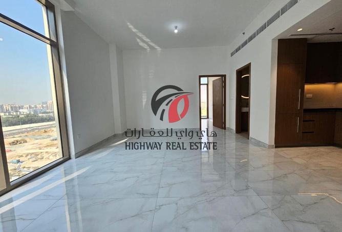 16070000 - Property Image 3