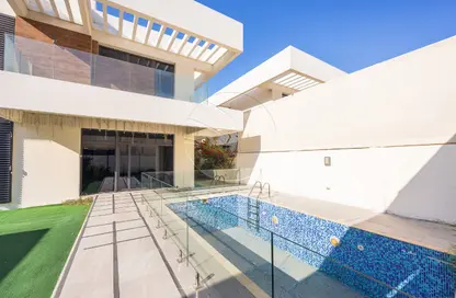 Villa - 5 Bedrooms - 7 Bathrooms for rent in West Yas - Yas Island - Abu Dhabi