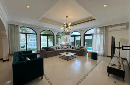 Villa - 4 Bedrooms - 5 Bathrooms for rent in Garden Homes Frond P - Garden Homes - Palm Jumeirah - Dubai