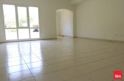 Villa - 4 Bedrooms - 6 Bathrooms for rent in Meadows 9 - Meadows - Dubai