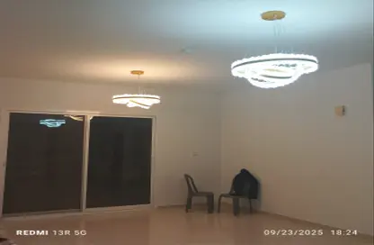 Apartment - 1 Bedroom - 2 Bathrooms for rent in Maple 2 - Emirates Gardens 2 - Jumeirah Village Circle - Dubai
