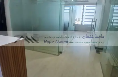 مكتب - استوديو - 1 حمام للايجار في شارع المطار - أبوظبي