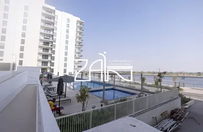 Apartment - 2 Bedrooms - 2 Bathrooms for rent in Waters Edge - Yas Island - Abu Dhabi