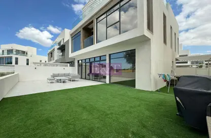 Terrace image for: Villa - 5 Bedrooms - 6 Bathrooms for rent in Jumeirah Luxury - Jumeirah Golf Estates - Dubai, Image 1