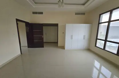 Villa - 3 Bedrooms - 5 Bathrooms for rent in Al Nouf 3 - Al Nouf - Sharjah