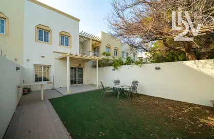 Villa - 2 Bedrooms - 2 Bathrooms for rent in Springs 3 - The Springs - Dubai