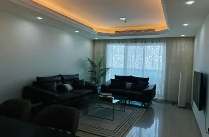Apartment - 1 Bedroom - 2 Bathrooms for rent in Corniche Tower - Ajman Corniche Road - Ajman