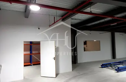Warehouse - Studio - 1 Bathroom for rent in Al Khawaneej 1 - Al Khawaneej - Dubai