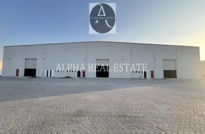 Warehouse - Studio - 1 Bathroom for rent in Al Sajaa - Sharjah