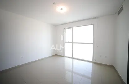 Empty Room image for: Apartment - 2 Bedrooms - 2 Bathrooms for sale in RAK Tower - Marina Square - Al Reem Island - Abu Dhabi, Image 1