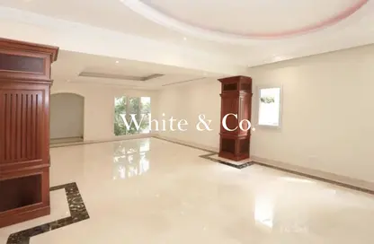 Villa - 4 Bedrooms - 4 Bathrooms for rent in Meadows 5 - Meadows - Dubai