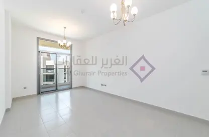 شقة - غرفة نوم - 2 حمامات للايجار في الرفاعة - بر دبي - دبي