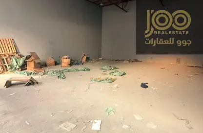 Warehouse - Studio for rent in Umm Al Thuoob - Umm Al Quwain