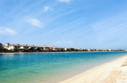 Villa - 4 Bedrooms - 5 Bathrooms for sale in Garden Homes Frond D - Garden Homes - Palm Jumeirah - Dubai