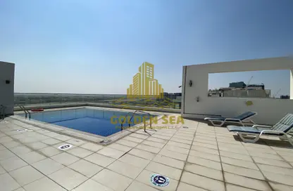 صورة لـ حوض سباحة شقة - غرفة نوم - 2 حمامات للايجار في مبنى كانال فيو - شاطئ الراحة - أبوظبي ، صورة رقم 1