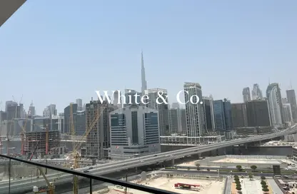 شقة - غرفة نوم - 2 حمامات للايجار في سول افين - الخليج التجاري - دبي