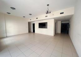 Empty Room image for: Apartment - 2 bedrooms - 3 bathrooms for rent in Tala 1 - Queue Point - Dubai Land - Dubai, Image 1