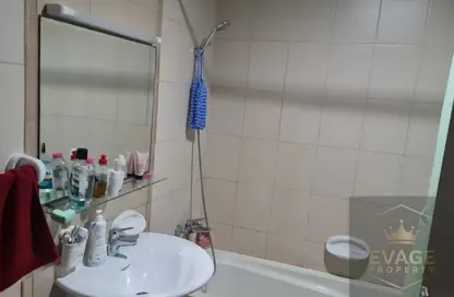 Apartment - 2 Bedrooms - 3 Bathrooms for sale in Al Khan Lagoon Tower - Al Khan Lagoon - Al Khan - Sharjah