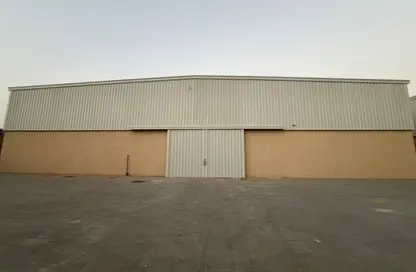 Warehouse - Studio - 2 Bathrooms for rent in Al Sajaa Industrial - Al Sajaa - Sharjah