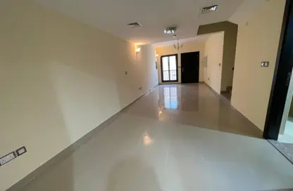 Villa - 2 Bedrooms - 3 Bathrooms for rent in Zone 8 - Hydra Village - Abu Dhabi