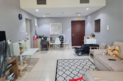 Apartment - 2 Bedrooms - 3 Bathrooms for sale in Royal Residence 2 - Royal Residence - Dubai Sports City - Dubai