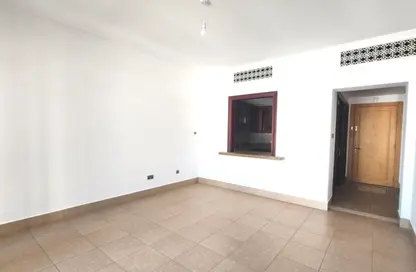 Apartment - 1 Bedroom - 2 Bathrooms for rent in Kamoon 1 - Kamoon - Old Town - Dubai