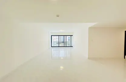 Apartment - 3 Bedrooms - 3 Bathrooms for rent in Mankhool Building - Mankhool - Bur Dubai - Dubai