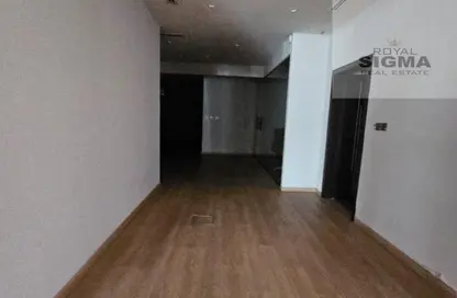 Half Floor - Studio - 4 Bathrooms for rent in Al Karama - Dubai Half Floor - Studio - 4 Bathrooms for rent in Al Karama - Dubai