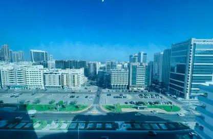 Apartment - 4 Bedrooms - 4 Bathrooms for rent in Electra Tower - Electra Street - Abu Dhabi