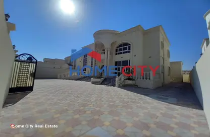 فيلا - 6 غرف نوم - 8 حمامات للايجار في مدينة الرياض - أبوظبي