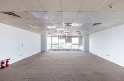 مكتب - استوديو للايجار في برج تشرشل للأعمال - أبراج تشرشل - الخليج التجاري - دبي