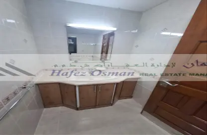 Apartment - 4 Bedrooms - 4 Bathrooms for rent in Airport Road - Abu Dhabi