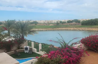 فيلا - 5 غرف نوم - 6 حمامات للايجار في فلل قرية الحمرا - قرية الحمرا - رأس الخيمة