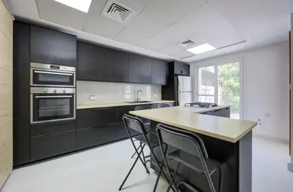 تاون هاوس - 3 غرف نوم - 3 حمامات للبيع في الغدير - الغدير - البحيرات - دبي