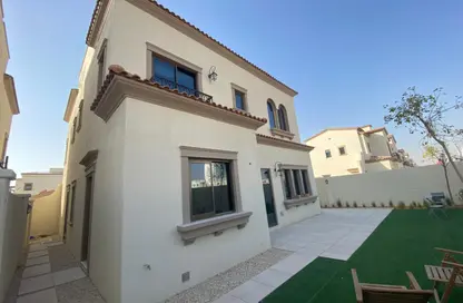 Townhouse - 3 Bedrooms - 4 Bathrooms for sale in Bloom Living - Zayed City (Khalifa City C) - Khalifa City - Abu Dhabi