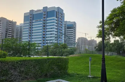 Apartment - 2 Bedrooms - 3 Bathrooms for sale in Olympic Park 1 - Olympic Park Towers - Dubai Sports City - Dubai