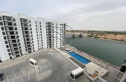 Apartment - Studio - 1 Bathroom for rent in Waters Edge - Yas Island - Abu Dhabi